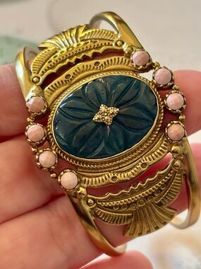 Stunning Cuff by L’Atelier Plume Model - Labradorite & Rhodochrosite - EUC